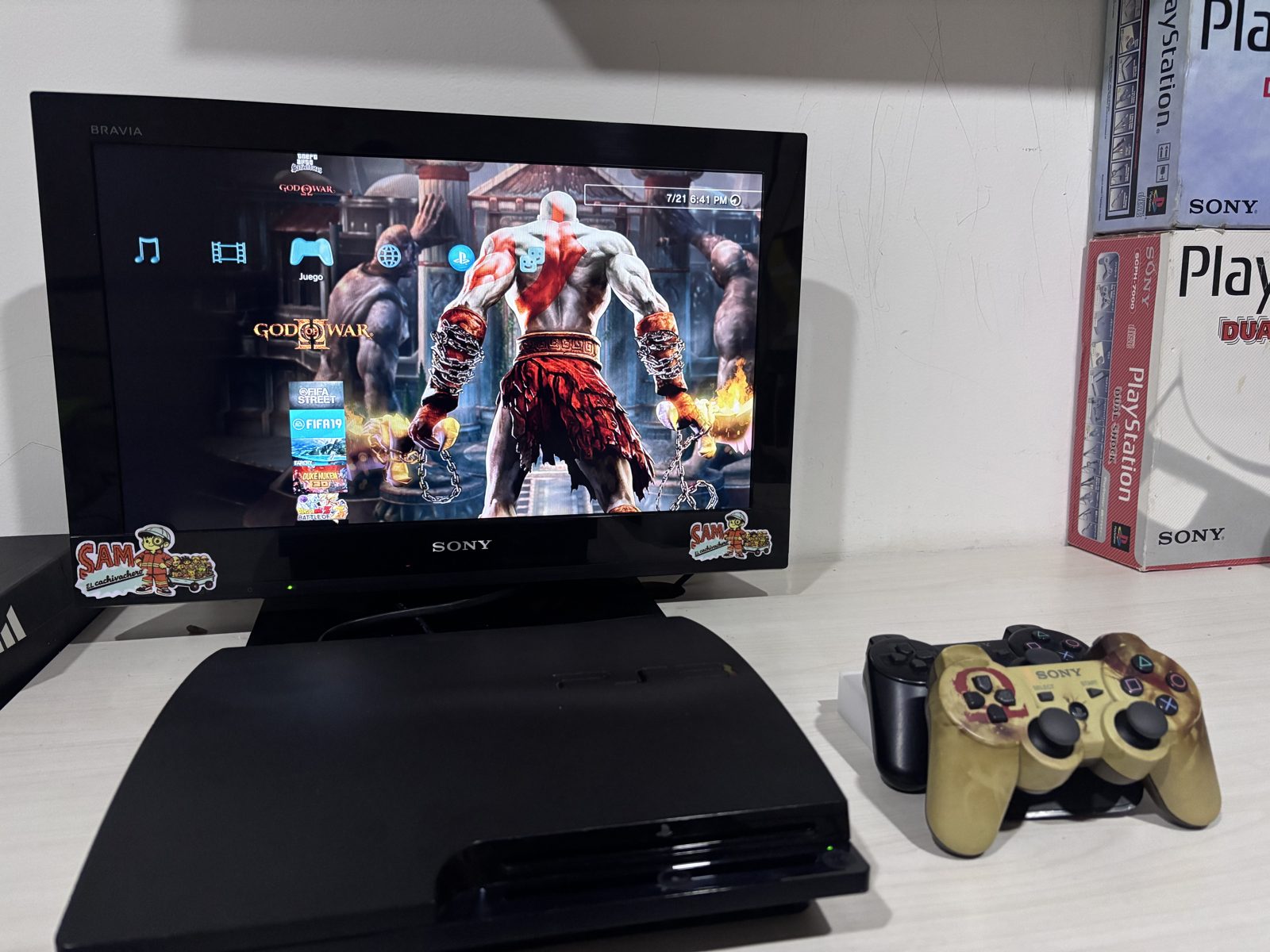 PlayStation 3 Slim 500 GB + 45 juegos + 2 controles